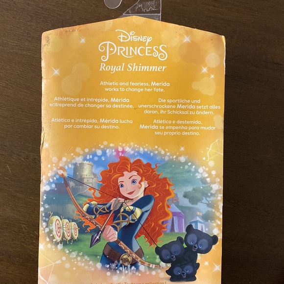 NEW Disney Princess Royal Shimmer Merida Doll (packaging damaged) - Picture 3 of 5